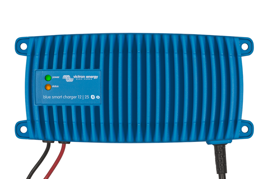 BLUE SMART IP67 BATT CHGR  12V  25A
