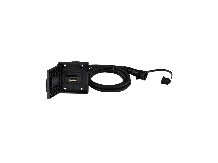 SD CARD READER W/USB PORT AXIOM